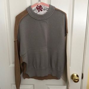 Block color sweater in beige, gray and white